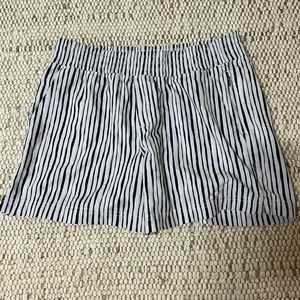 Old Navy Active- Stretchtech shorts size XS